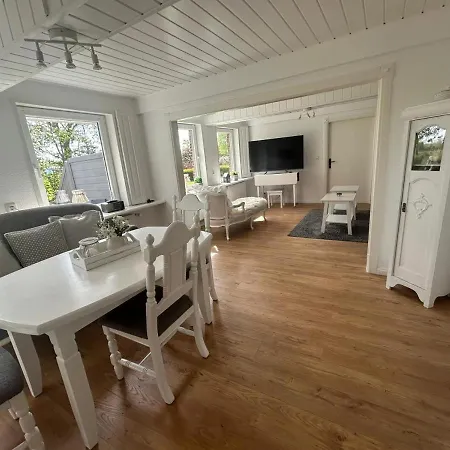 Appartement Ferienwohnung Louise Risum-Lindholm